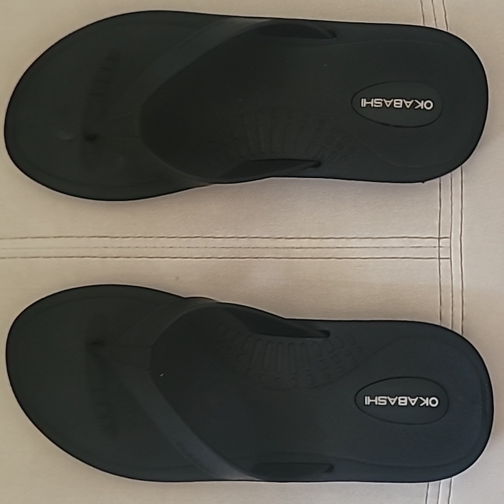 OKABASHI Thongs, Women Size M